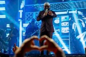 Pablo esgota shows em São Paulo e Rio e celebra nova fase com o álbum “O Amor é Brega”