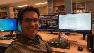 Grandes empresas mudam postura e passam a tratar a IA como decisão estratégica de risco, explica especialista