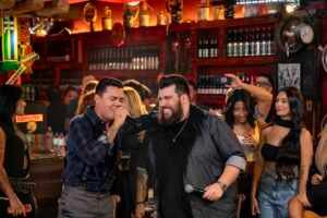 Encontro de amigos: Felipe Araújo junta a sua voz com a de Panda em “Ponto G”