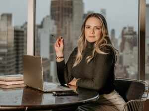 Oscilação do dólar expõe falhas patrimoniais de empresários brasileiros