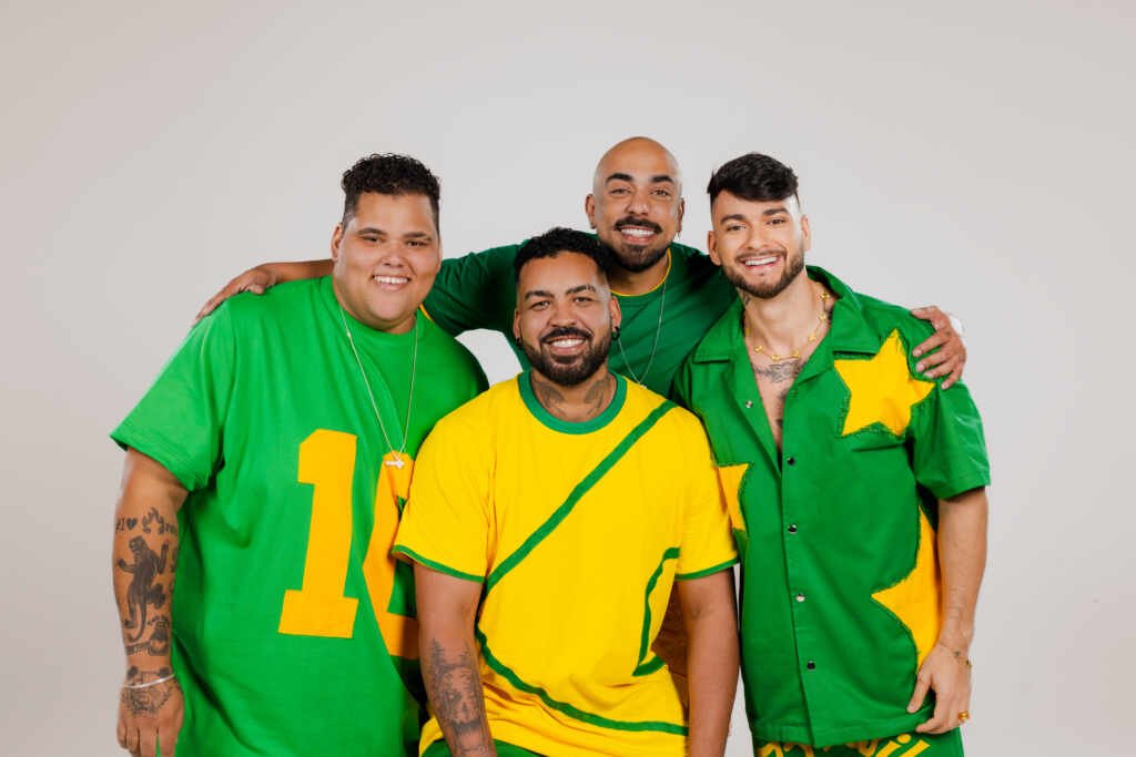 Com dois shows quase esgotados, Menos é Mais leva brasilidade para Portugal 2025.05.16 Menos e mais fotos Thais Mallon13