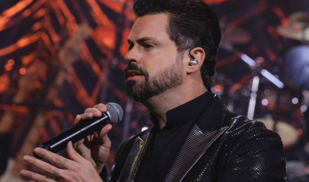 Luigi Bessa comandou show em aniversário de Ana Zucatelli, esposa do apresentador Celso Zucatelli Captura de Tela 2026 05 12 as 14.40.27
