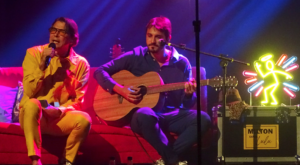 Milton Guedes lota teatro em São Paulo e consagra início da turnê “Milton Canta Lulu” pelo Brasil