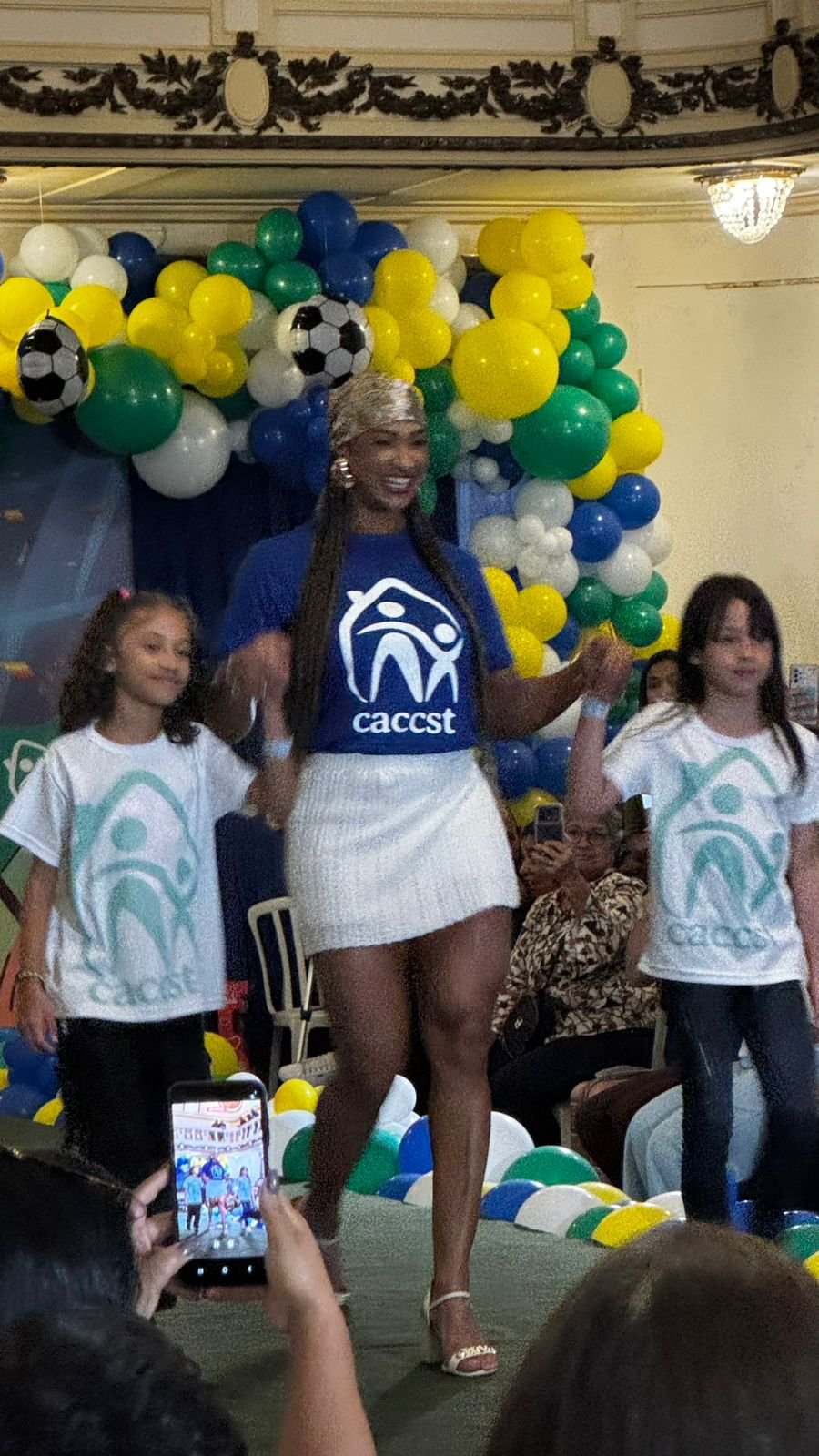 Famosos participam de desfile beneficente no Rio de Janeiro em apoio à CCAST 21 IMG 20260531 WA0011
