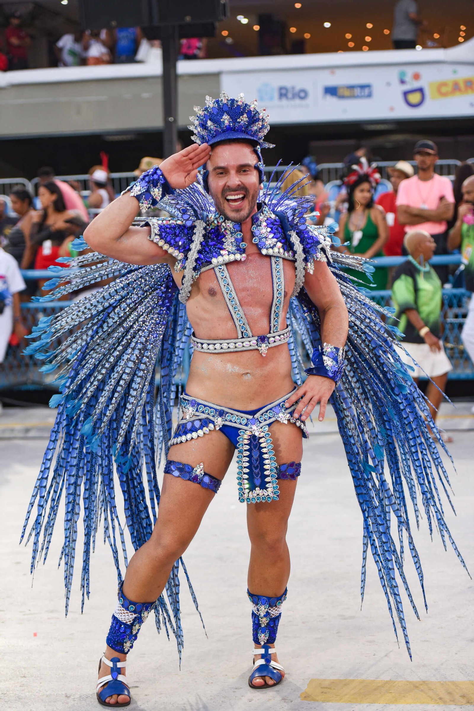 Renny Delmondes é o novo muso da Acadêmicos de Niterói para o carnaval de 2027 11 Renny Delmondes 6 scaled