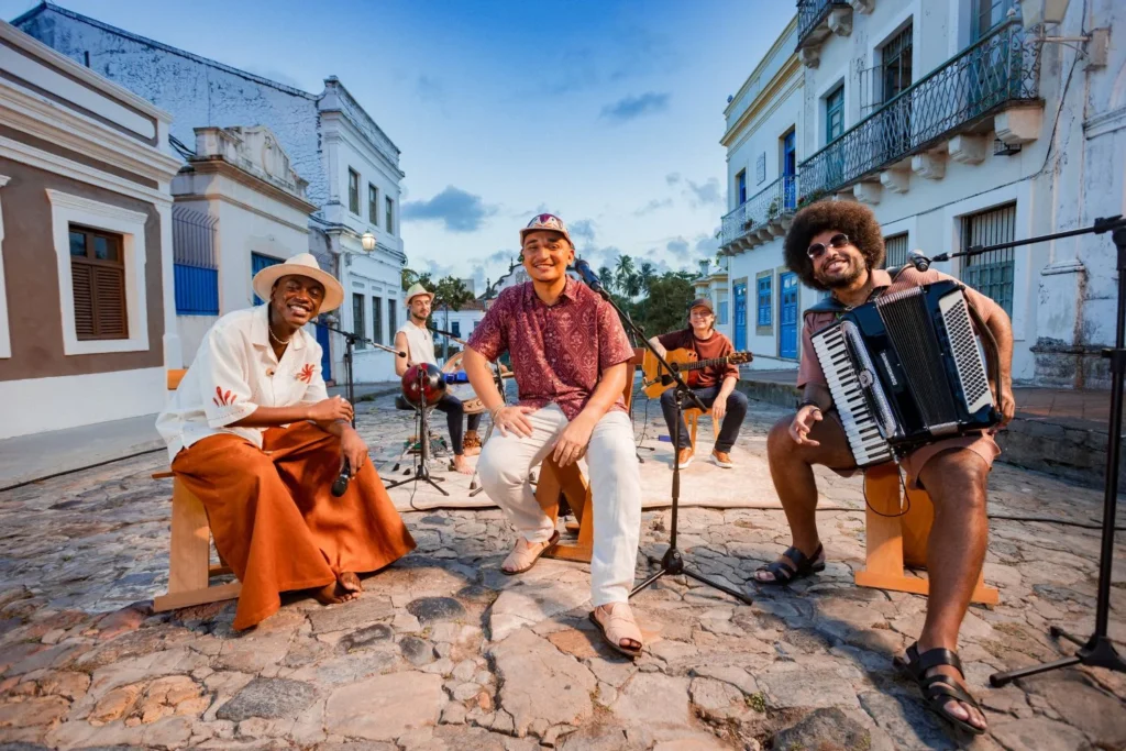 João Gomes, Jota.pê e Mestrinho anunciam nova turnê de “Dominguinho” pelo Brasil João Gomes, Jota.pê e Mestrinho anunciam nova turnê de “Dominguinho” pelo Brasil