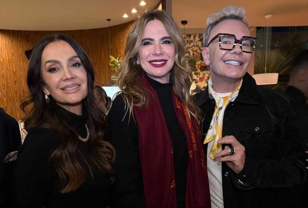 Claudia Métne, Luciana Gimenez e Felipeh Campos prestigiam evento de decoração em SP Claudia Métne, Luciana Gimenez e Felipeh Campos - Crédito da Foto: Divulgação