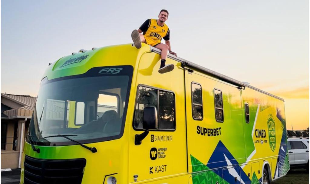 Jon Vlogs dá início ao Copathon, seu maior projeto de live IRL 19 Jon Vlogs - Divulgação