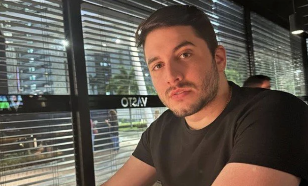 Jonas Esticado revela estratégia para encarar maratona de shows no São João Jonas Esticado revela estratégia para encarar maratona de shows no São João - Foto: Instagram
