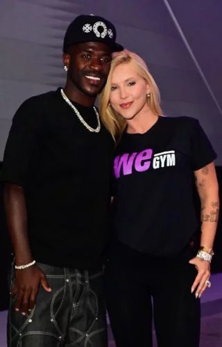 Vini Jr. e Virginia trocam beijão durante evento da influenciadora em Goiânia -  Foto: Divulgação/Brazil News