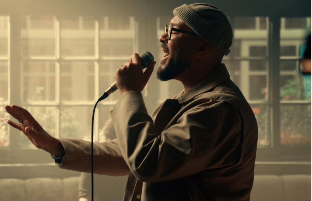 Ton Carfi aposta em influências da black music em álbum acústico surpreendente Captura de Tela 2026 07 16 as 22.12.34