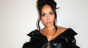 Sabrina Sato exibe barriguinha de gravidez em desfile de moda em São Paulo