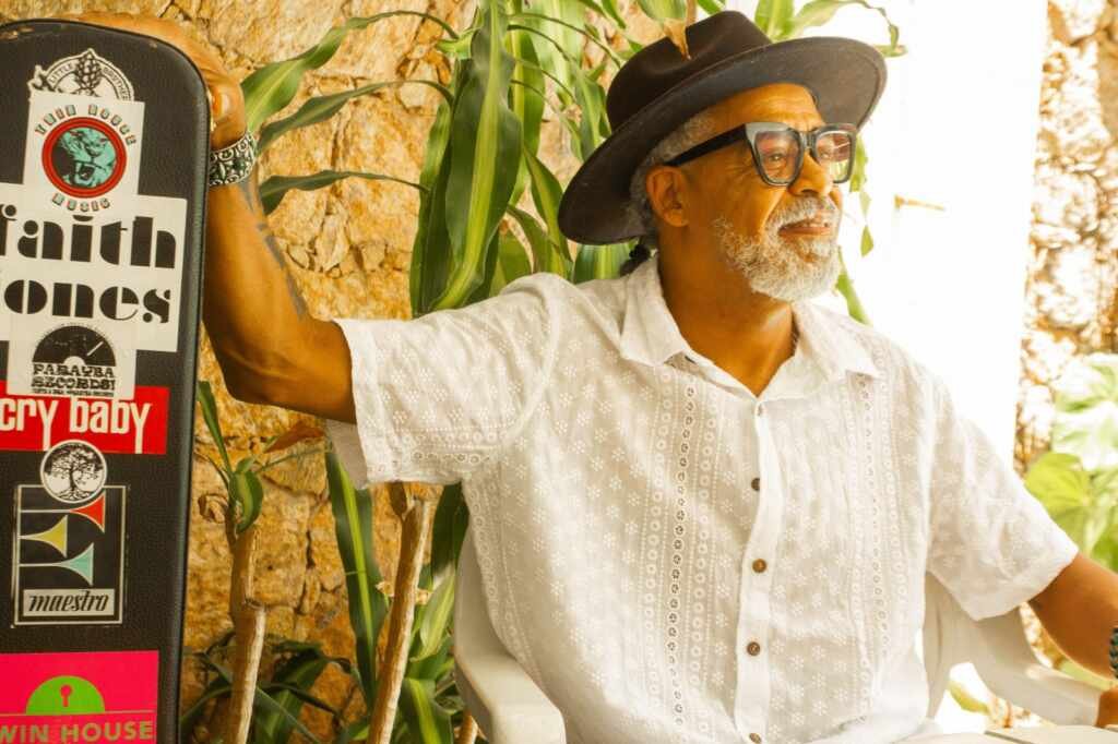 Wesley Nóog, o Rei do Sambasoul, lança “Meu Samba” e prepara a chegada do álbum “Mãe África” Wesley Nóog - Divulgação