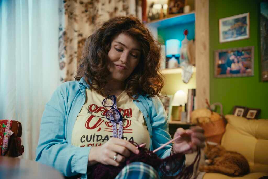 Ator e cineasta Paulo Guerra estreia sitcom inédita e aposta na criação de personagens autorais Paulo Guerra interpretando Cidoca