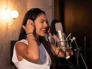 Duda Estrela inicia nova fase da carreira antes da estreia de seu primeiro single