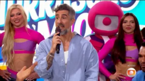 Ao vivo, Marcos Mion confessa ‘manjada’ em Jon Bon Jovi no banheiro