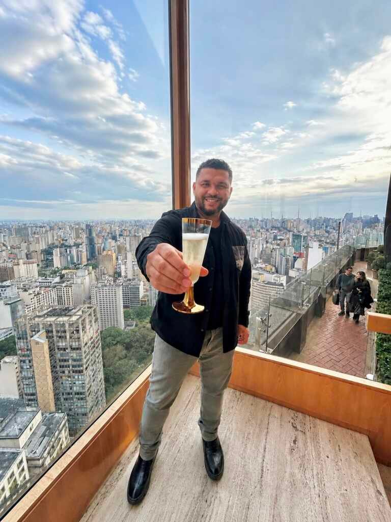 Anderson Alexandre celebra 38 anos no Terraço Itália e reforça propósito nas redes 3cbbd0d1 3e2f 4a9b a6f5 9554a37dda9c